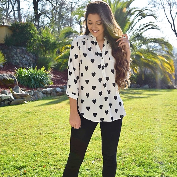 Serval Fashion Tops - Small Button Up Heart Top